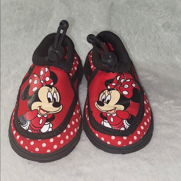 minnie mouse water shoes